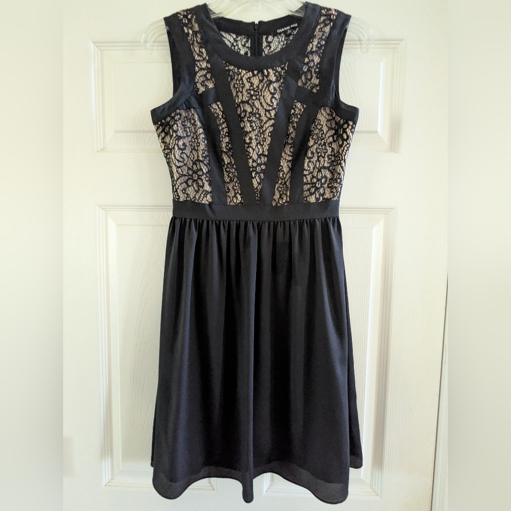 Gianni Bini Black and Cream Lace Midi Dress